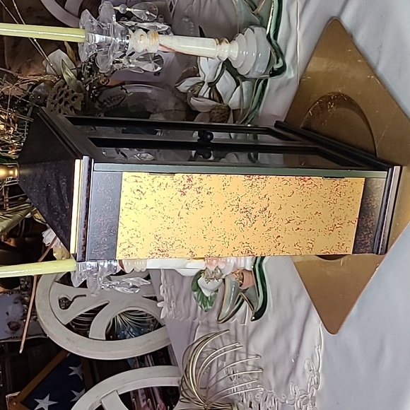 Vintage Curio/Keepsake Table Top/ Display/Storage Cabinet Black & Gold - Picture 7 of 15